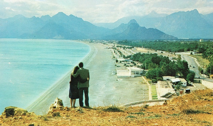 Antalya Flört Edilen Kent mi, Âşık Olunan Kent mi?