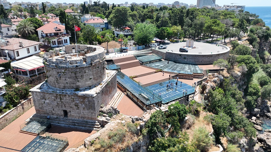 Hıdırlık Kulesi yeniden Antalyalılarla buluştu