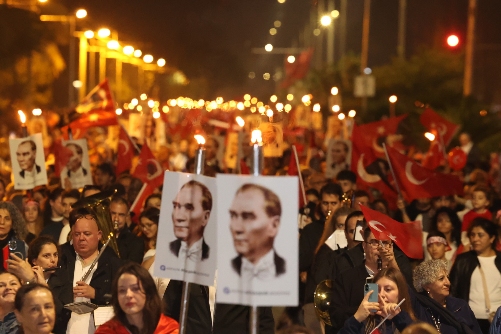 Meşalelerin Işığında Cumhuriyet Coşkusu